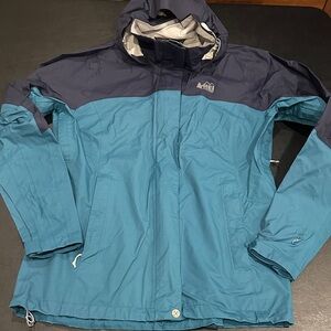REI Rainier Two-Tone Blue Waterproof Hooded Rain Jacket
